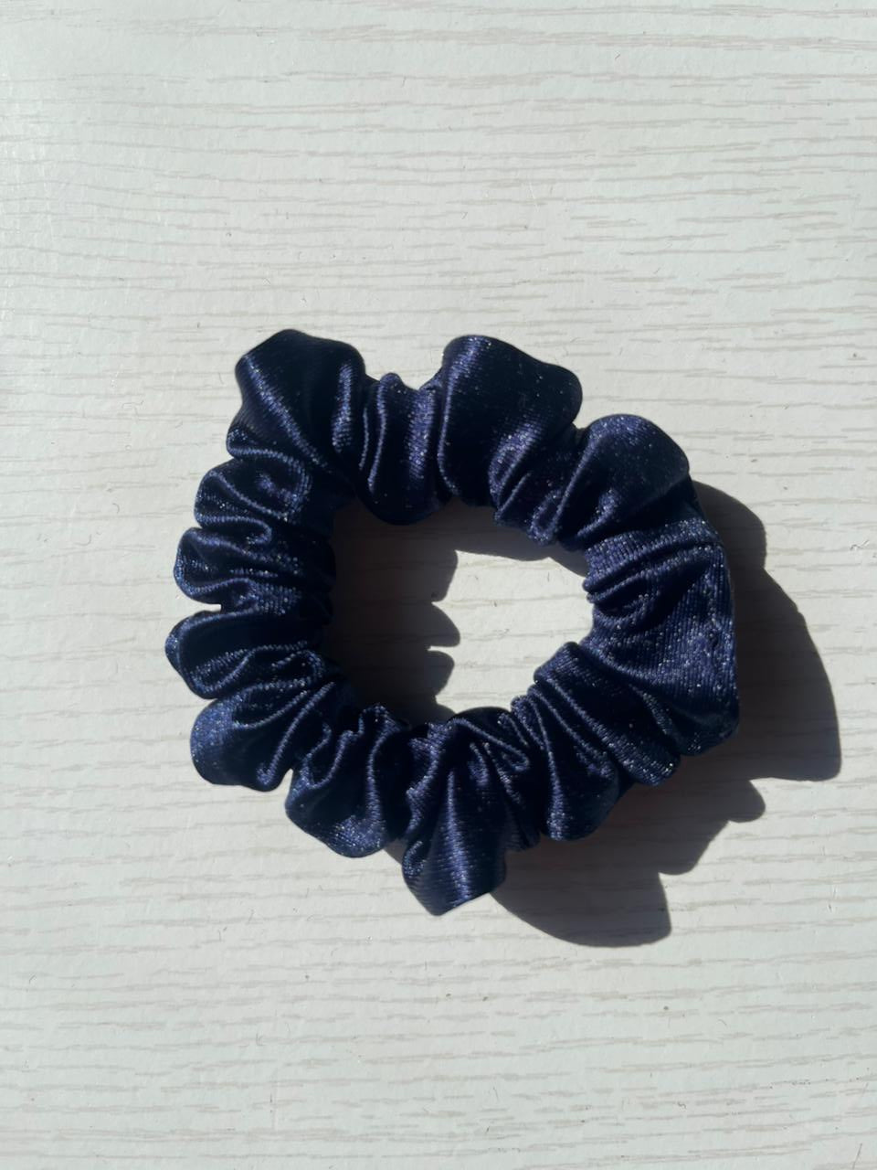 Scrunchie delgada