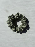 Scrunchie delgada