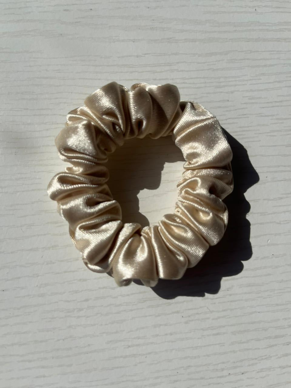Scrunchie delgada